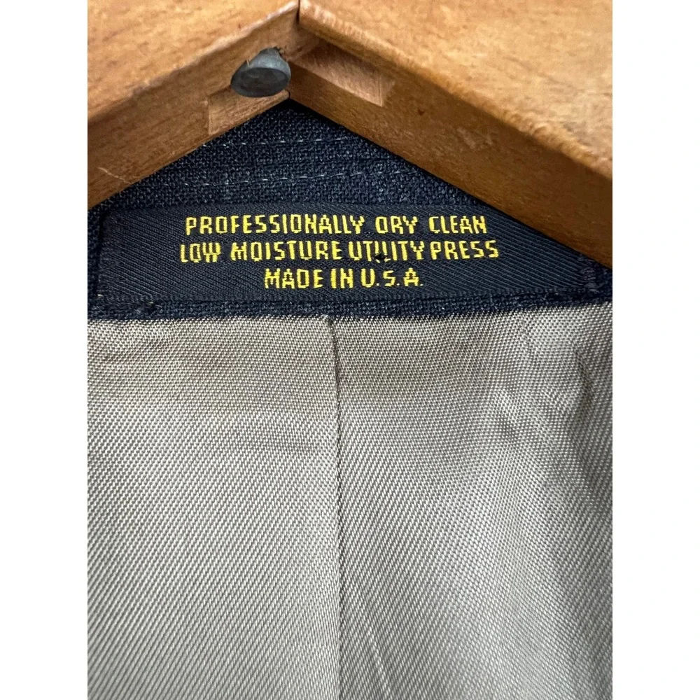 Evan-Picone Suit Mens 41R 32x29 Gray Pinstripe Wool Double Breasted Vintage USA